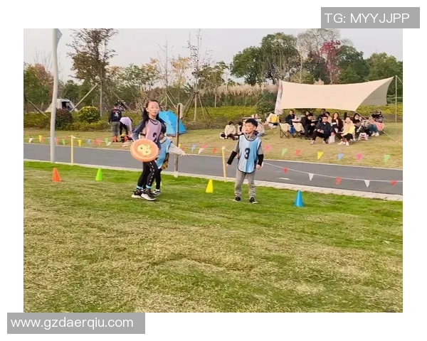 飞盘热潮下的上海飞盘队配合创新与战术变革探讨 飞盘热潮下的上海飞盘队配合创新与战术变革探讨