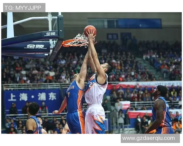 上海篮球队强势领跑精英赛积分榜积52分展现冠军实力