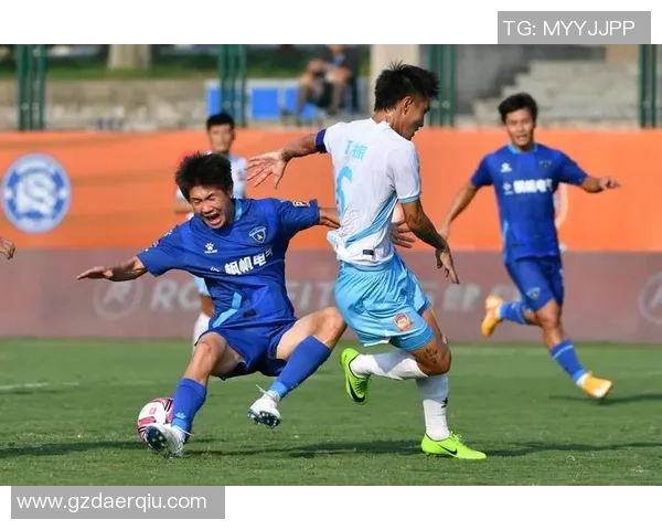 南京足球队在最新足球状态排行榜中荣登第七名展现出强劲实力与潜力